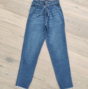 Hollister - High Rise Paperbag Jeans